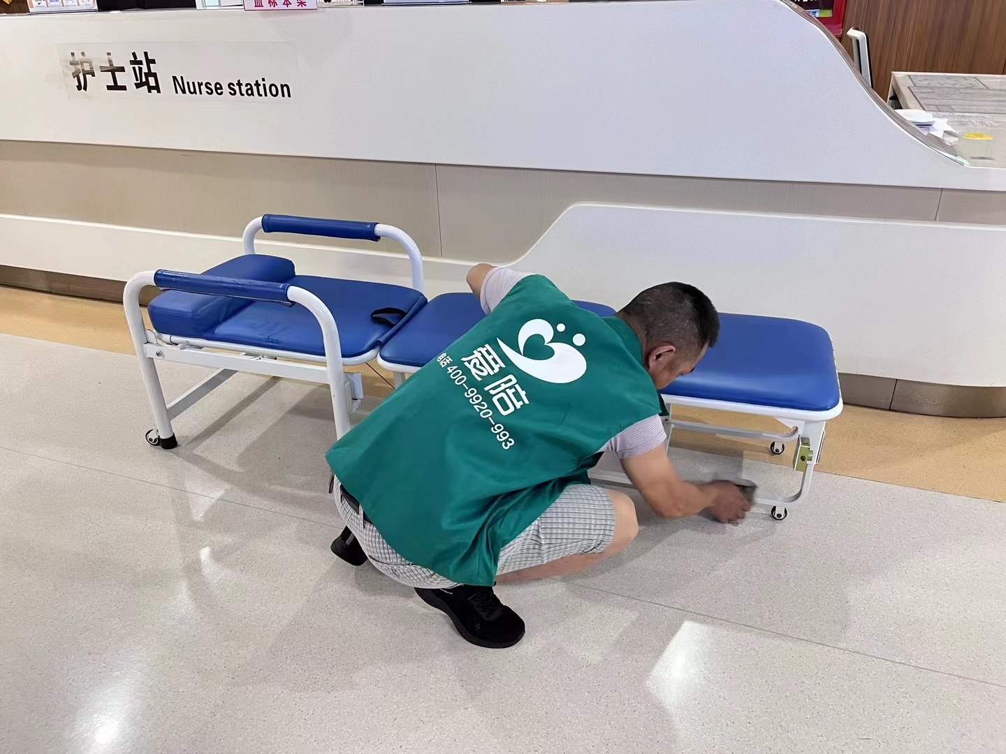愛陪共享陪護床“掃碼即用”，撬動了醫院里最沉默的剛需！